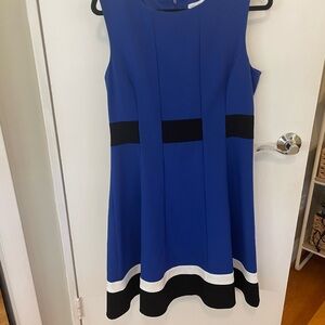 Elegant Blue and Black Sleeveless Dress